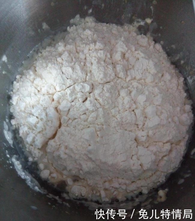 紫薯|教你做一口一个香甜的紫薯小馒头,小朋友们爱极了