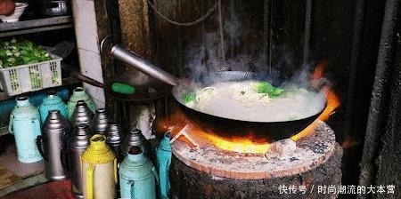 20元管饱!速速收下这份《南京小吃美食集》!