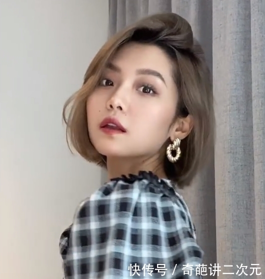 小孔|《心動4》小孔評論麥穗動態，被懟“哪都有你”，姐妹cp不能拆