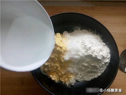暖宫|粗粮和它做饼,开水一烫,轻攥就能成团,是补血上品,暖宫脸色好
