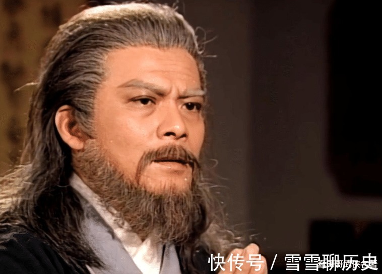 萧峰|萧远山的恩师到底是谁你看雁门关大战,他的身法像是哪位高手