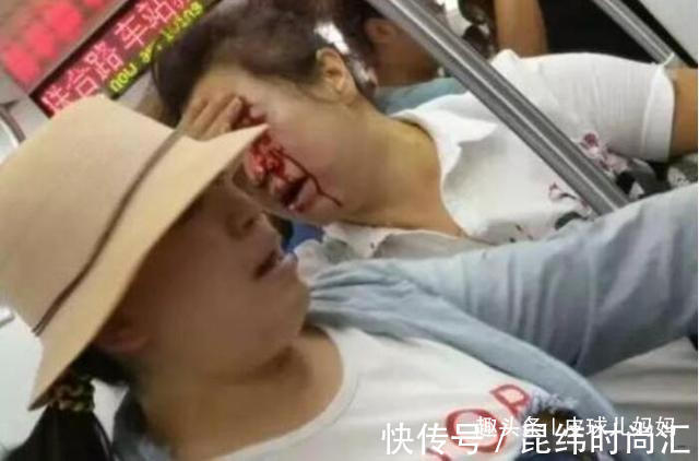 大妈|“孩子肯定掉!”大妈和孕妇抢座没成功,诅咒孕妇反被孕妇揍