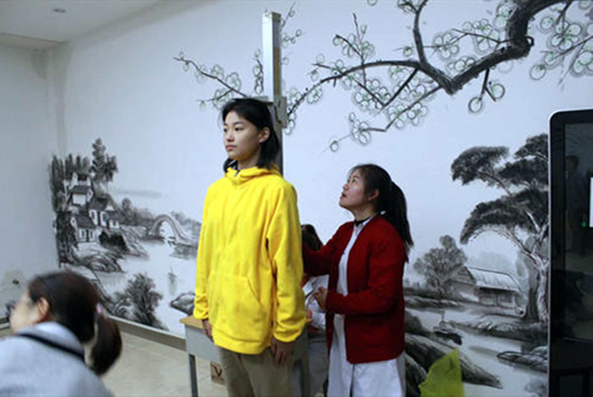 孩子|你家孩子未来能长多高?最新男女身高对比表,掐指算算就知道