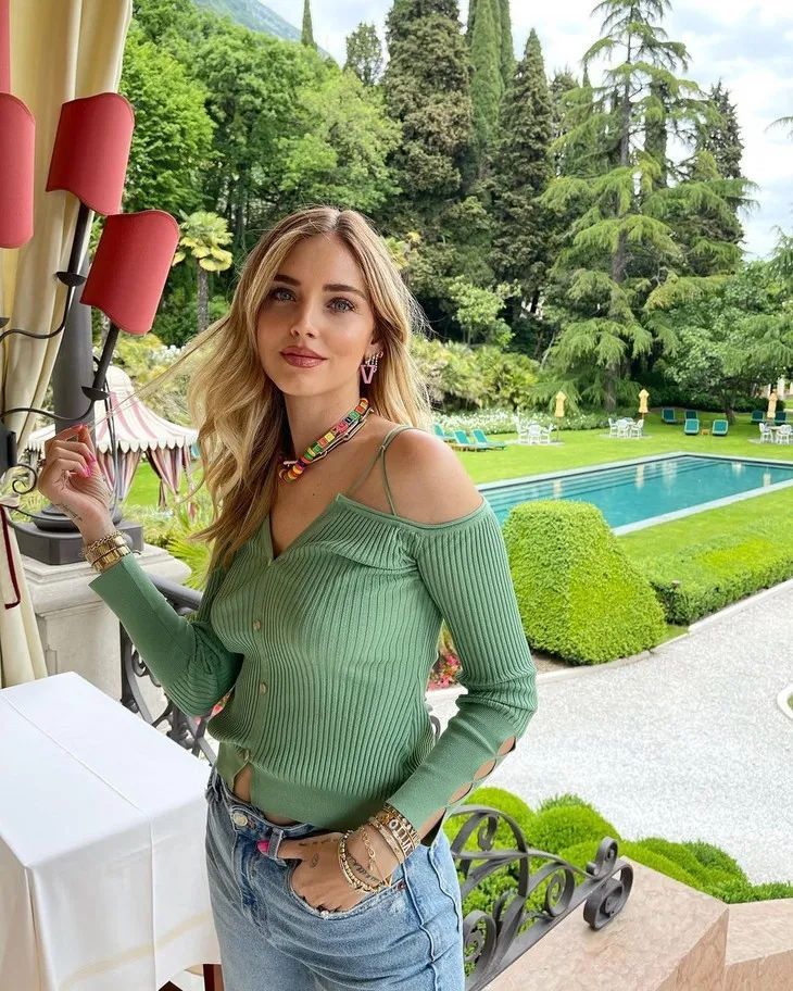 针织|一字肩针织衫,9月不穿傲娇下线