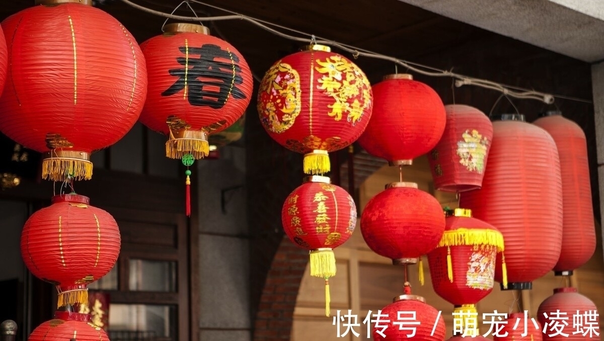 大年初一,吃5主食,品4福果,学会3种吉祥话,开开心心过牛年