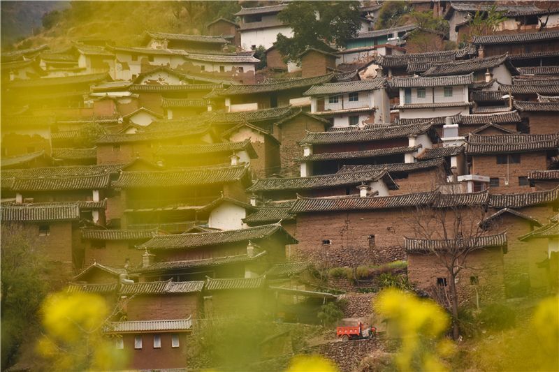 造访永仁原生态古村 探秘彝家风情