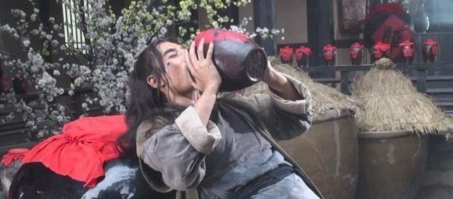 大碗$《水浒传》中的最大骗局 上二斤牛肉, 原来我们被骗了这么多年!