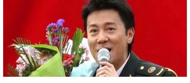 连名带姓|1小学生因名字简单爆火，连名带姓就2笔，网友大赞好名字