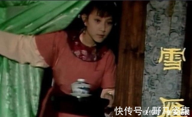 王夫人#贾府的有些女人遇到丧事，常想着向林黛玉和她的丫鬟借衣裳