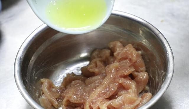 鲜味|冬天一定要吃的肉片连汤,制作只要几分钟,肉片滑嫩,汤鲜味美