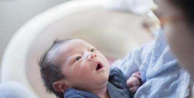 媛媛|多摸宝宝的这三个地方,娃会越长越聪明,建议宝妈学习一下