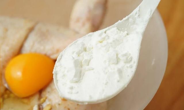 不用油炸却酥脆爆汁的脆皮大鸡腿，孩子们都爱吃！