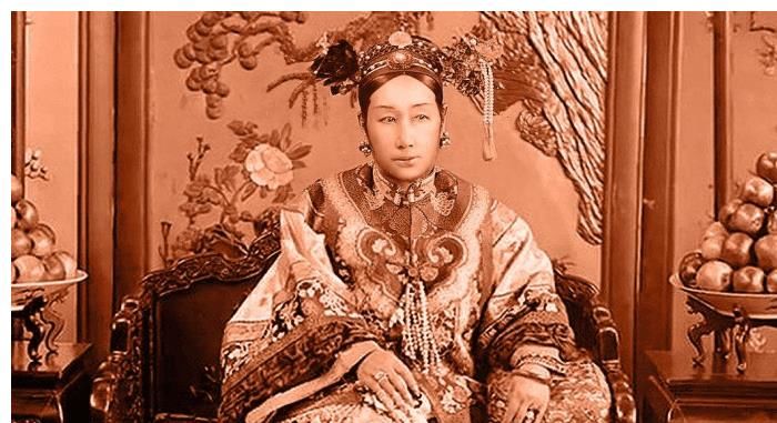 慈禧太后|慈禧太后怪病缠身，御医束手无策，他开了一副打胎药就治好此病