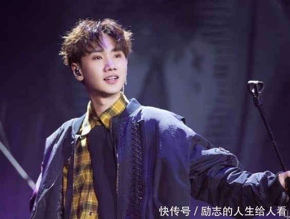 档综艺节目 宋丹丹逼迫张翰太尴尬,被指乱带节奏,好在这档综艺节目有他圆场