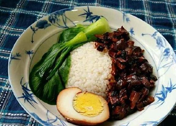 饱腹感|谁说减肥不能吃主食，在米饭中加入这三种食材，让你不胖反瘦