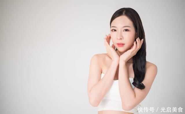 如何让自己瘦脸瘦下巴3个方法简单又方便,不过第三个,需避免受伤