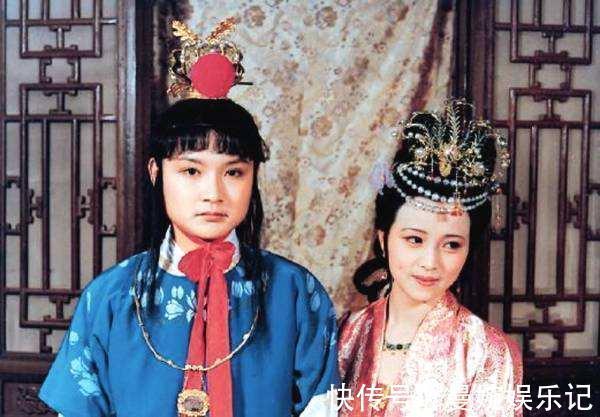 康熙年间|贾宝玉有多不中用?黛玉骂他银样镴枪头,与他偷试的袭人深有体会