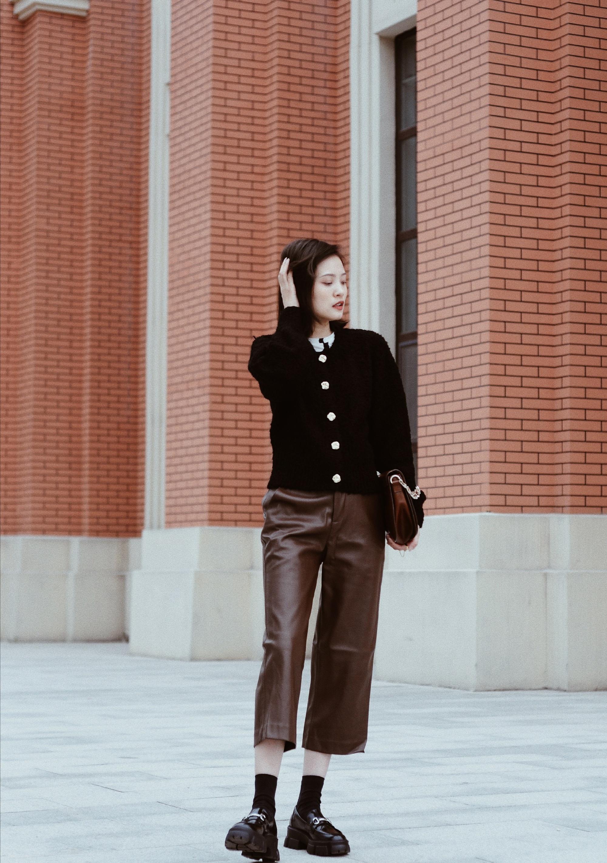 黑色才是成熟女人的“代表色”, 高级又大气, 时髦还显瘦