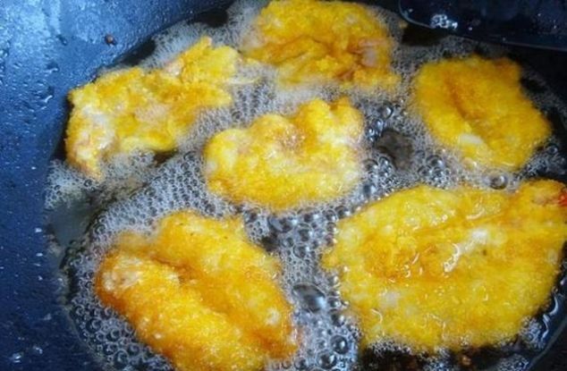 大虾这样做,香的你流口水,酥脆美味翻倍的爆好吃