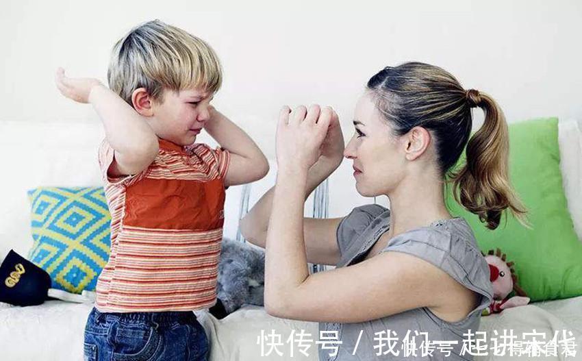 亲子关系|孩子埋怨作业多,妈妈的两种不同做法,孩子过上了两样不同人生