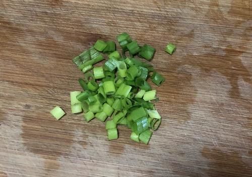 四月不吃肉也要吃這菜，補鈣促發育，孩子吃它健腦益智，頭腦聰明