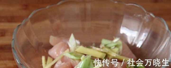 调味料|鸡胸肉最好吃做法,好吃又解馋,外酥里嫩,出锅全家都爱吃