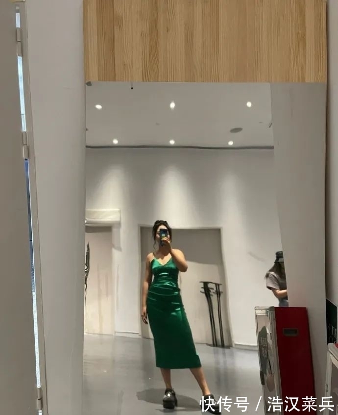 左膝|辣目洋子都开始练瑜伽了,你还不准备开始吗?