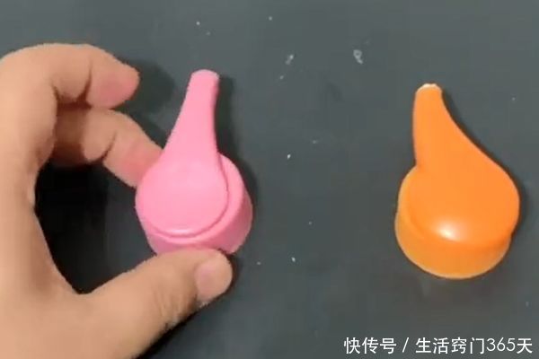 洗发水空瓶一定不要扔,简单一改造,放在厨房卫生间都有大作用