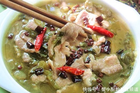 解馋|补肾养血滋阴润燥补蛋白质,汤鲜肉嫩解馋还入味,开胃下饭