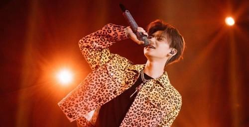 本以为只是“炮灰”，最多算低配版《天赐的声音》，不料竟是黑马