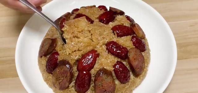 好吃又简单的糯米饭,腊肠香菇糯米饭!