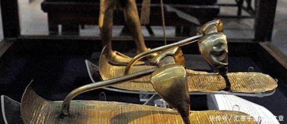 霍华德|图坦卡蒙旁边躺着一把3000年“神剑”,拔出剑身后,考古队无语了