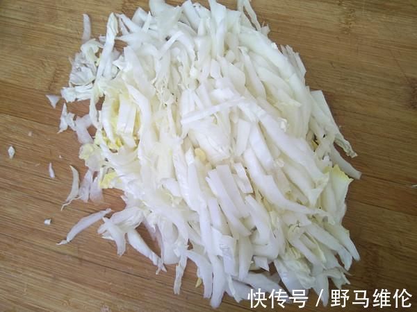 海蜇|便秘最怕这菜,一斤1块9,隔天吃一次,清肠排宿便,瘦回2位数