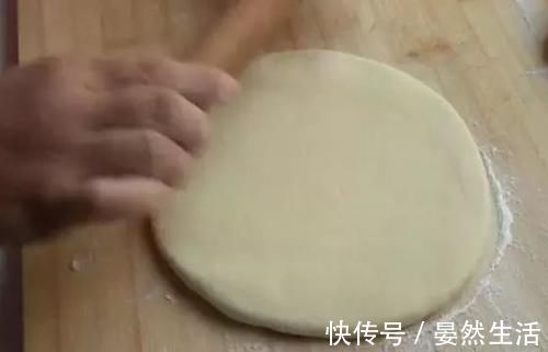 松软|这早餐,我隔三差五做给孩子吃,配方简单,香甜松软,比面包好吃