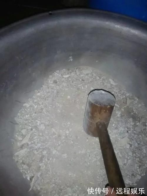 5种粉末效果惊人，老花匠都爱用，撒盆里不黄叶，狂开花！