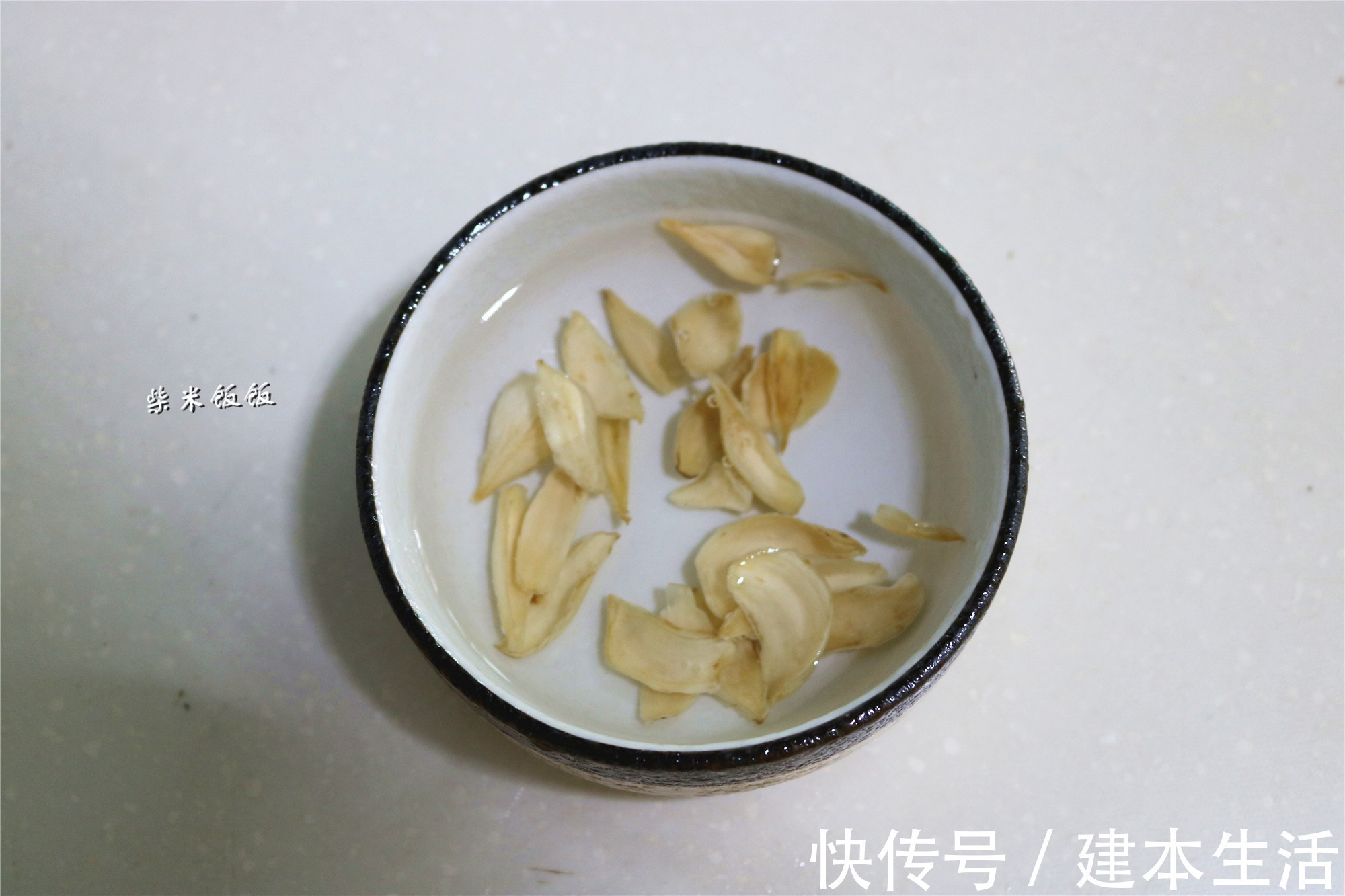 豆浆|夏季喝豆浆,别只放黄豆,多加这3样,清热润肺又消暑