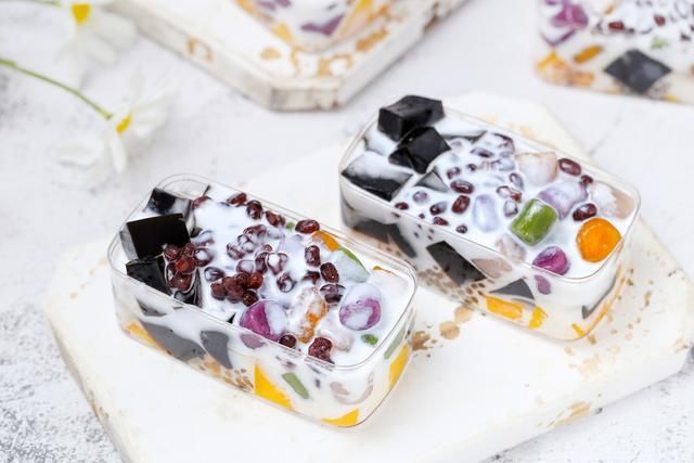 西米|夏日解暑小甜品，椰香浓郁、清凉爽口，吃着巨过瘾，完胜奶茶店