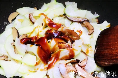 菌菇|它是唯一含维生素D的蔬菜,晒干之后营养翻8倍,老人孩子要常吃