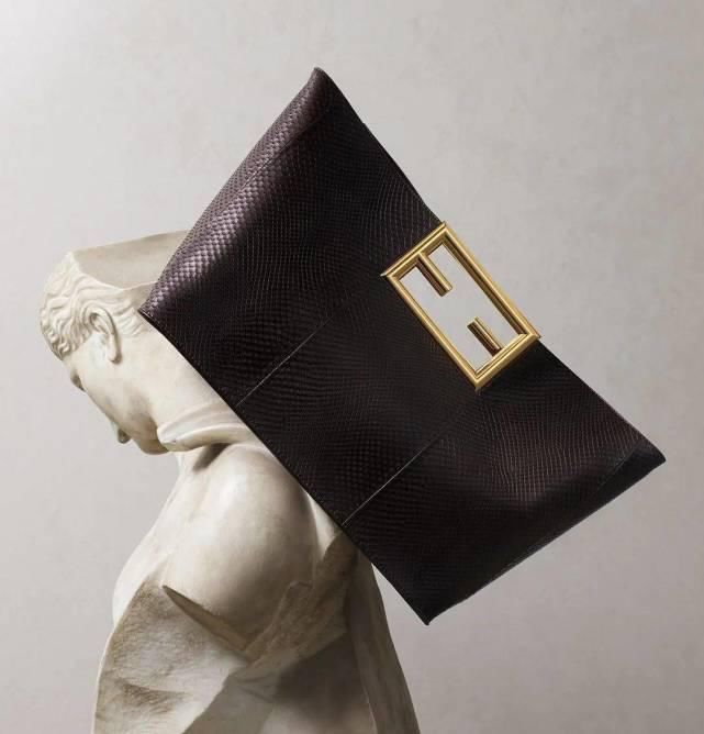 大牌手袋又来抢钱，爱马仕“一包三用”太种草