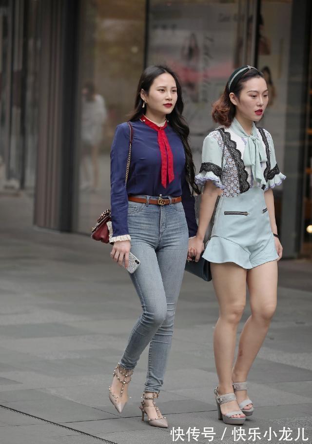 打底裤 时尚动人的打底裤装扮很有时尚感,简单的风格轻松大方,美美出街