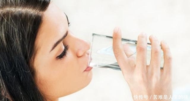 对于长期抽烟的人来说,突然戒烟对身体有什么影响?听医生怎么说