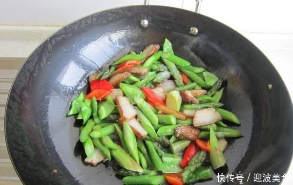 芦笋|这菜是蔬菜之王,含硒丰富,简单一炒,营养爽口,孩子超爱吃