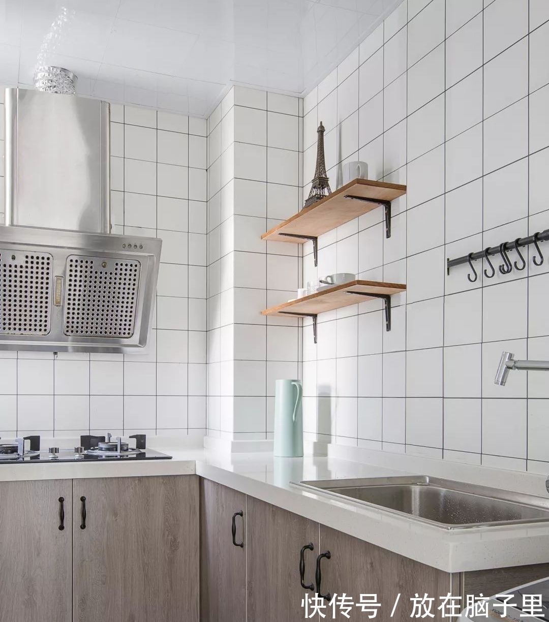 小玩偶|舒适又精致的小窝，41㎡老屋爆改，一个人也不含糊，简约又清爽