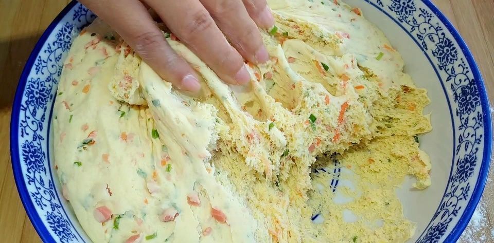 玉米面全身都是宝,教你秘制新做法,比肉香比面包还松软,真好吃