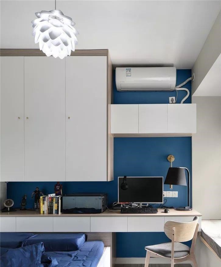 实用|卧室太小放不下床头柜？学学人家这样设计，比床头柜还实用！