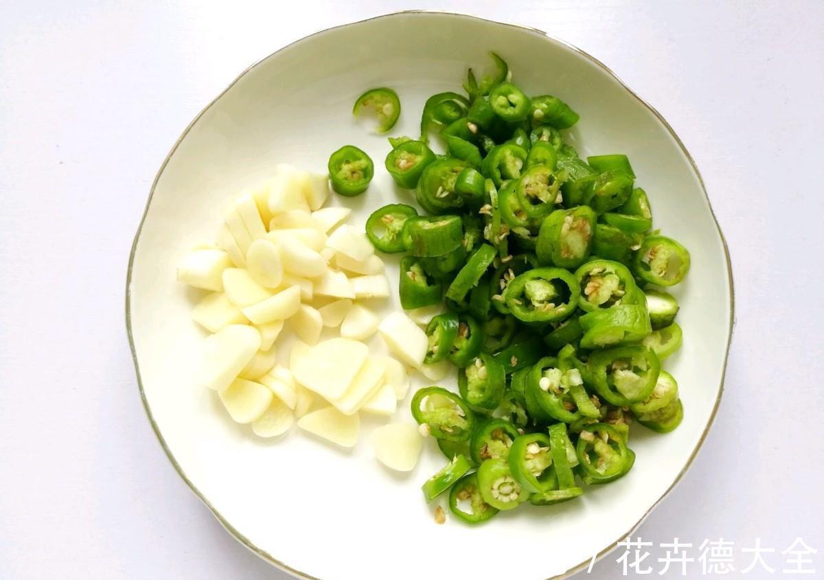 豆豉|秋天要多吃空心菜，鲜嫩又好吃，简单炒一炒就上桌，家人抢着吃