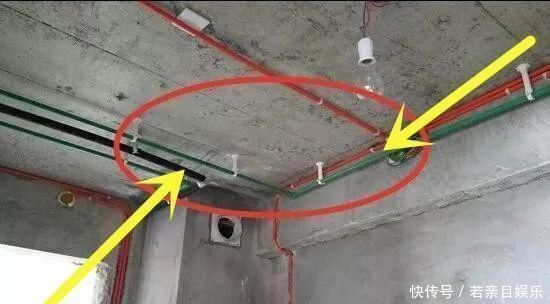 水管|水管走顶就是“骗局”一时听了我家亲戚忽悠,结果新房全都被毁