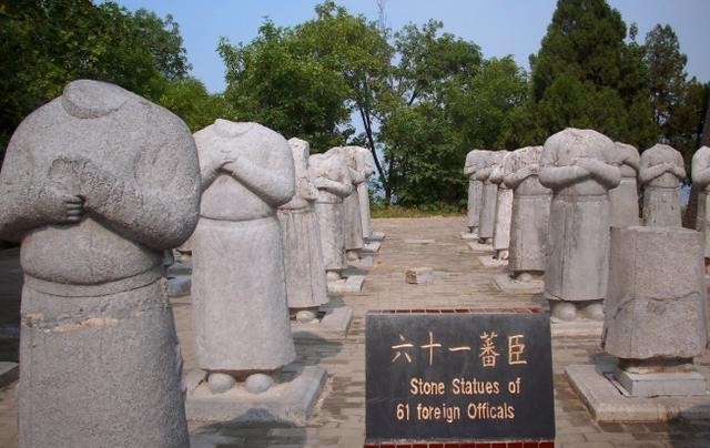 陵墓|解密武则天“无头石像、无字碑”乾陵陵墓之谜,令人吃惊