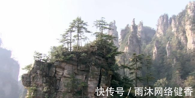 峭壁|古代山峰峭壁上总有寺庙，成百上千米，古人是如何建造的？