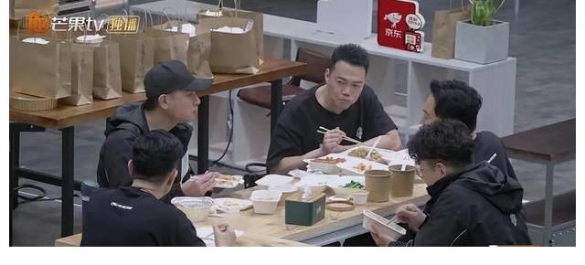 哥哥|《哥哥》一公排演：让李云迪伴奏、刘迦李响伴舞，林志炫过分了
